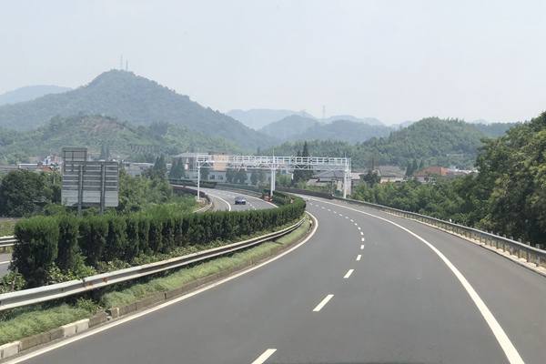 兩部門(mén)聯(lián)合印發(fā)《關(guān)于組織開(kāi)展“政府采購(gòu)支持公路綠色低碳發(fā)展”試點(diǎn)工作的通知》